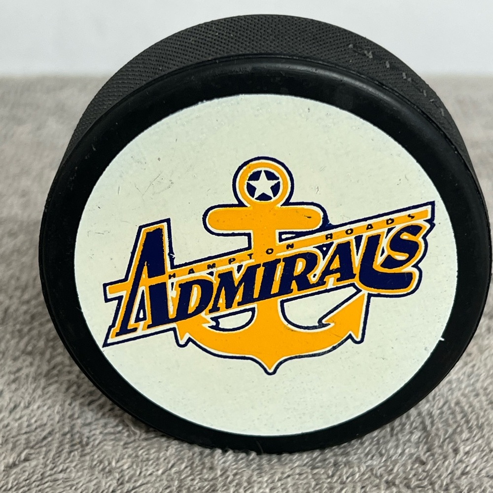 ECHL Hampton Roads Admirals Large Team Logo Ad Reverse Hockey Puck Collect Pucks